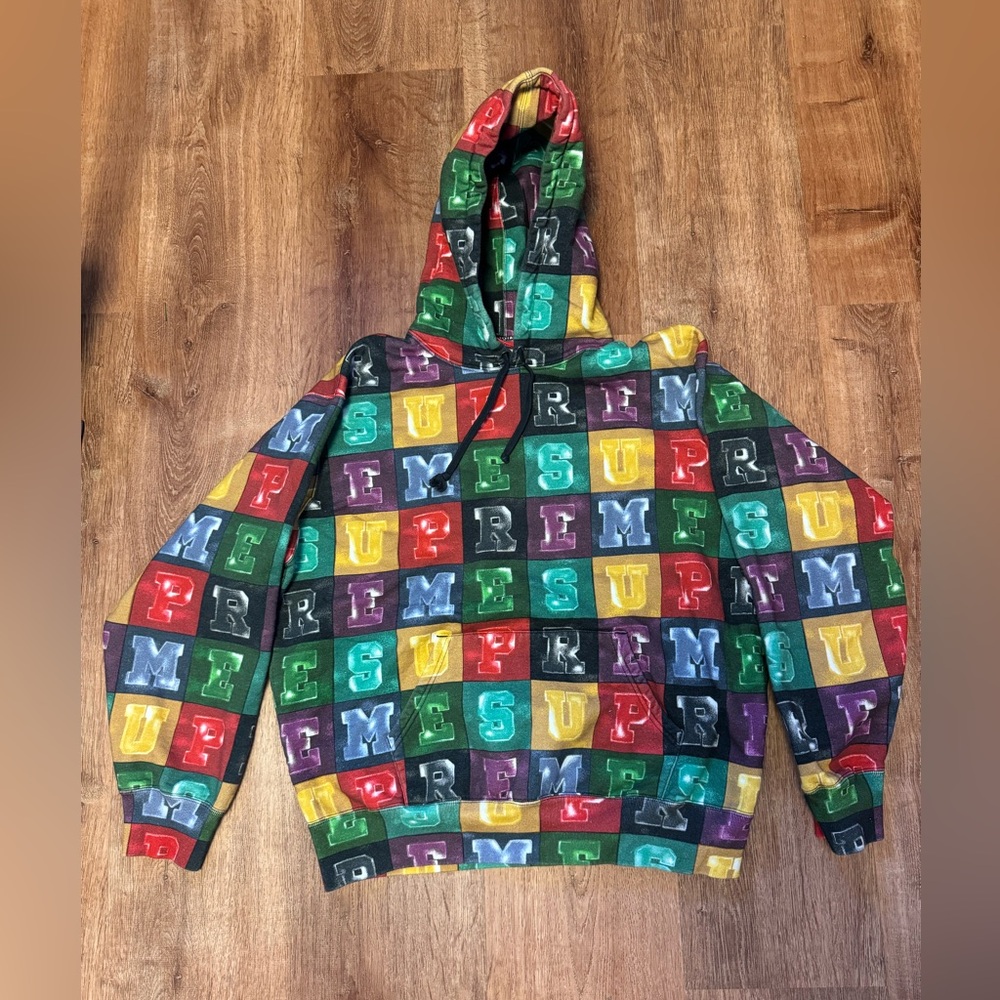 Supreme hoodie